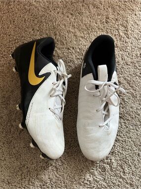 Nike Phantom GX Club FG/MG Soccer Cleats White Black Gold Youth Size 5Y